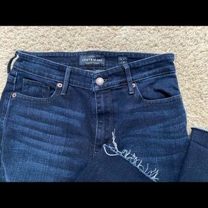 NEVER WORN lucky brand skinny jeans